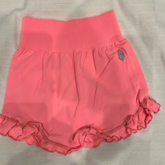 NEW-🌺free people flirty shorty short ruffled hem line - Picture 15 of 16